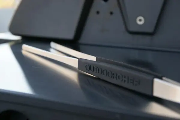 Outdoor Chef Barbecue Grill Tweezers - Image 2
