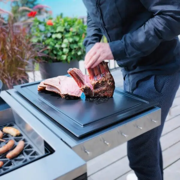 Outdoor Chef Arosa 570 G TEX Gas Kettle Barbecue - Image 7