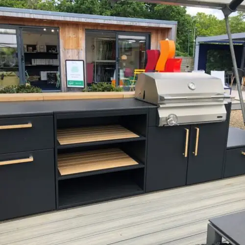 Brabura Outdoor Kitchen