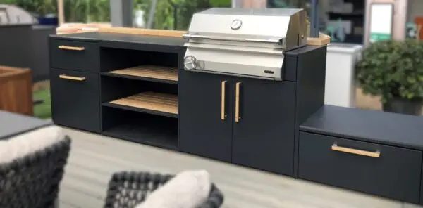 Brabura Outdoor Kitchen - Image 5