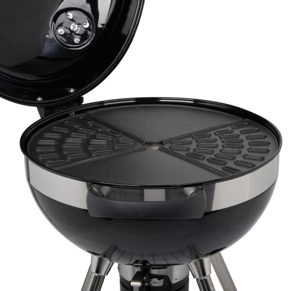 Packshot Dome Kettle Grill Surface