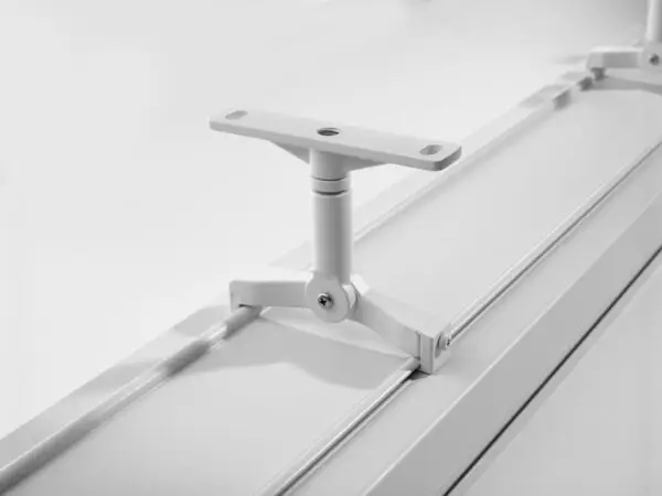 heatstrip elegance bracket detail 2 1