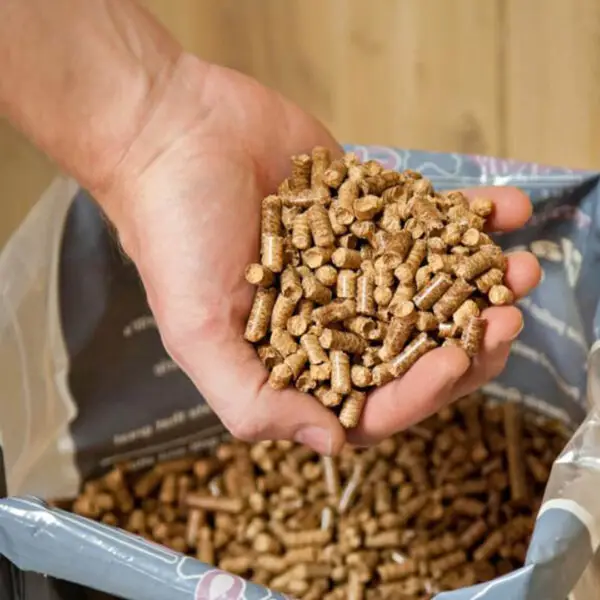 Premium Oak BBQ Wood Pellets - Image 3