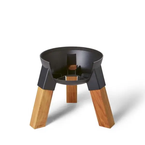 Detail pedestal wood okan scaled e1738060094886